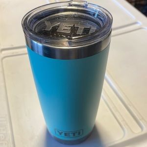 YETI tumbler 52163294
